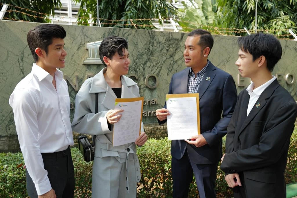 បែកថ្នាំមែនទែនហើយ! ថៃនាំគ្នីគ្នាដាក់ញត្តិទៅអង្គការយូណេស្កូប្រឆាំងកម្ពុជារៀបដាក់បញ្ចូល “ពិធីមង្គលការខ្មែរ” ជាបេតិកភណ្ឌពិភពលោក ដោយចោទថារំលោភលើសេចក្តីថ្លៃថ្នូររបស់វប្បធម៌ខ្លួន